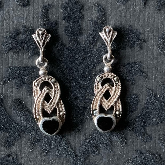 Vintage Art Deco Onyx Heart Marcasite Sterling earrings - Picture 3 of 11